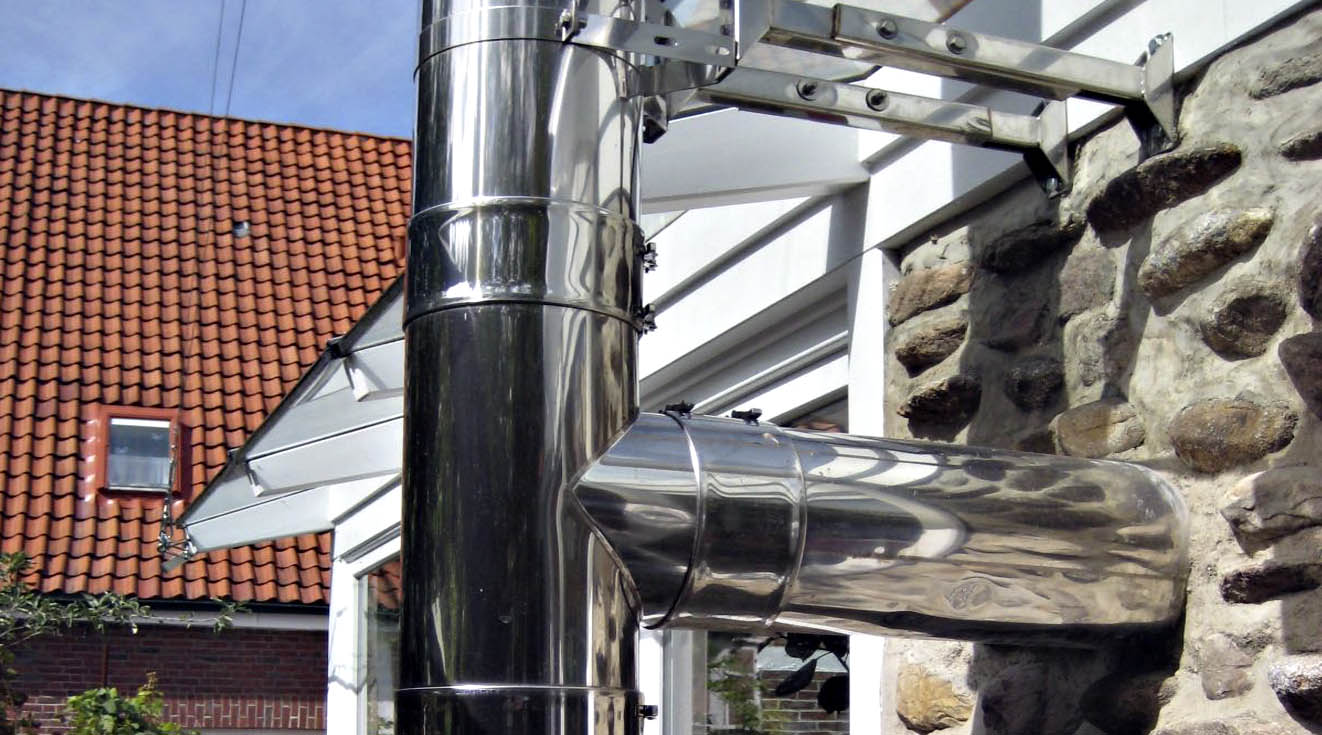 Τοποθέτηση καμινάδων INOX